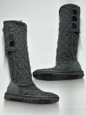 UGG Women Size 6 Lattice Cable Knit Gray Cuffable Tall Warm Boots EUC